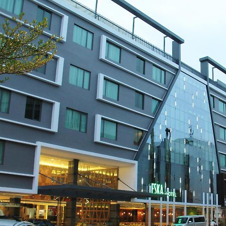 Eska Hotel Batam Exterior foto
