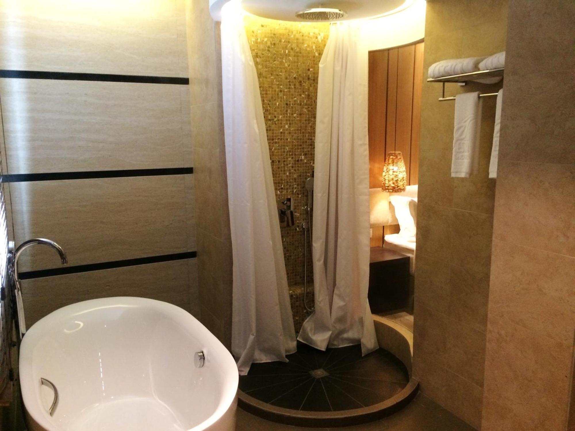 Eska Hotel Batam Quarto foto